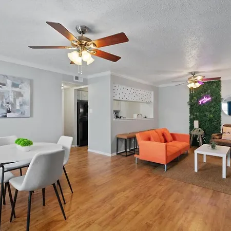 Appartamento Mins To Downtown - Stunning Austin Haven - Pool
